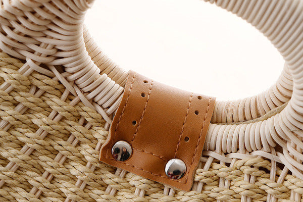 Spherical Seashell Rattan Handbag