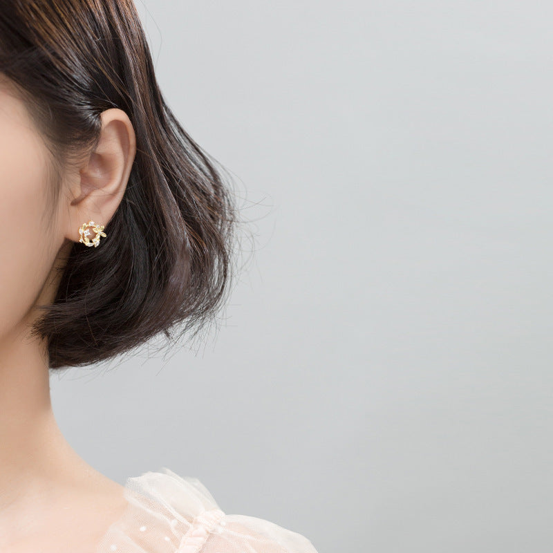 Elegant Four-Flower Earrings
