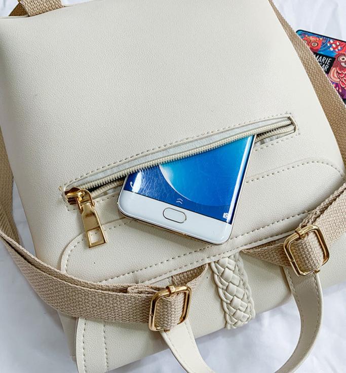 Fashionable Straw Woven Backpack