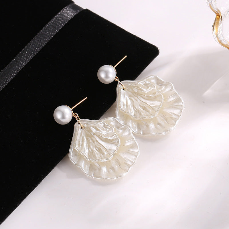 Fluer de Coquillage Earrings