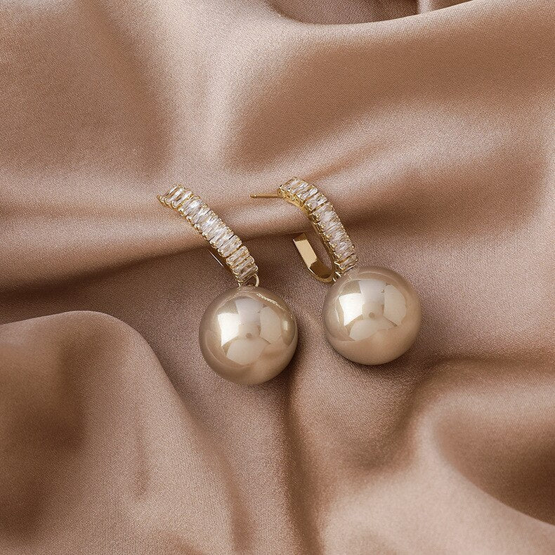 Vintage Metal Pearl Earrings