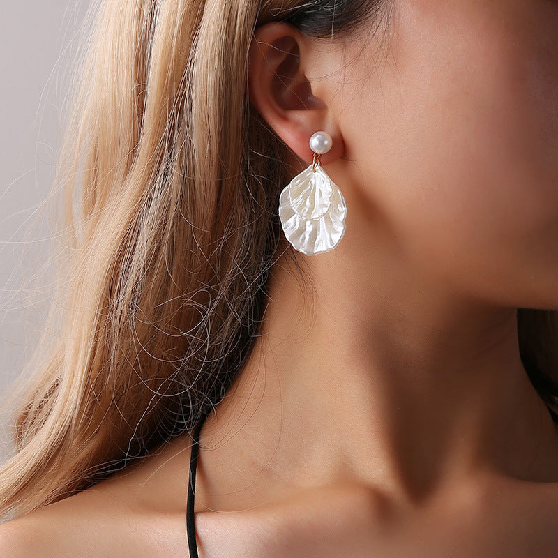 Fluer de Coquillage Earrings
